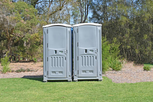 Best Deluxe Portable Toilet Rental  in Lillington, NC